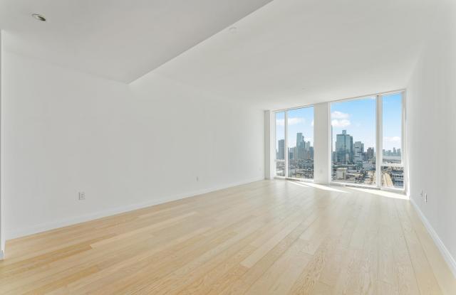 10 Riverside Boulevard Gallery 2
