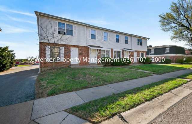 924 Parkcrest Dr photos photos