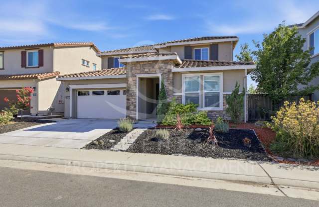 4 bedroom, 3 bathroom - 2473 square feet; Twelve Bridges photos photos