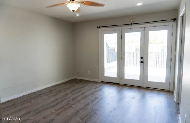 4828 N 74th Street - 4828 North 74th Street, Scottsdale, AZ 85251