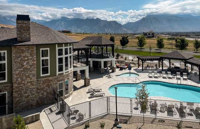 The Vue at Traverse Ridge photos photos
