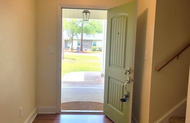 140 Wheeling Drive Gallery 4