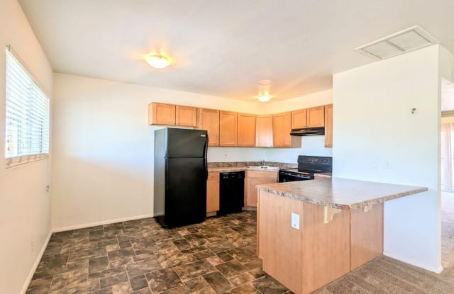 2801 E Columbus Blvd - 2801 North Columbus Boulevard, Tucson, AZ 85712