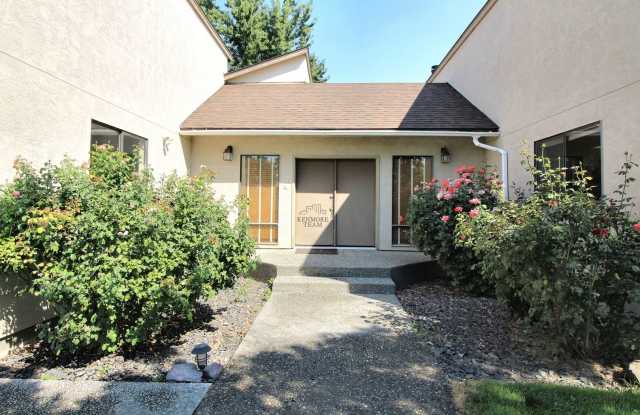 4 Bedroom, 3 Bath Home in West Richland photos photos