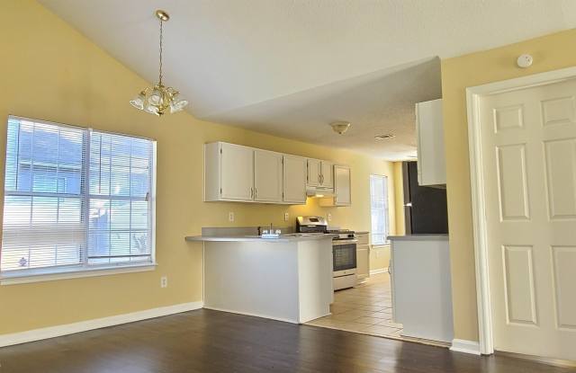 1504 Cain Ct Gallery 4