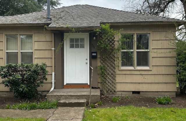 1/2 Off 2nd Month's Rent photos photos