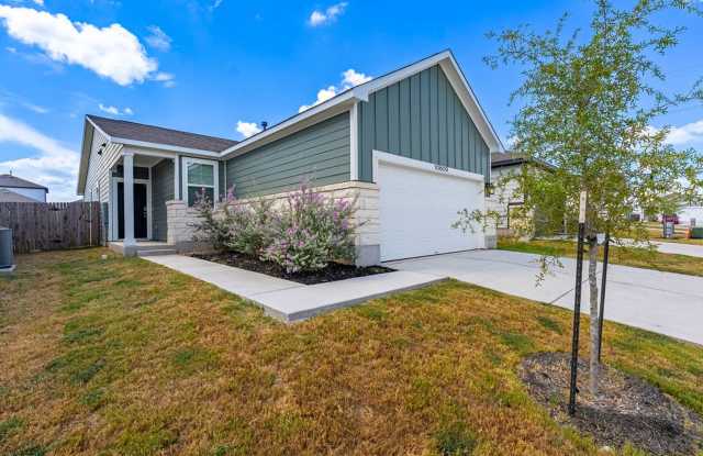Beautiful 4 bedroom, 2 bathroom home in Buda!!! photos photos