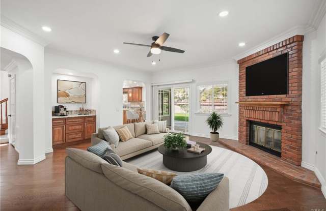 8041 Valley Flores Drive photos photos