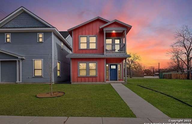 1910 E Houston St - BLDG.4 photos photos