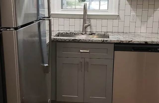 Recently Remodeled 2-Bedroom Duplex in Boiling Springs Gallery 4