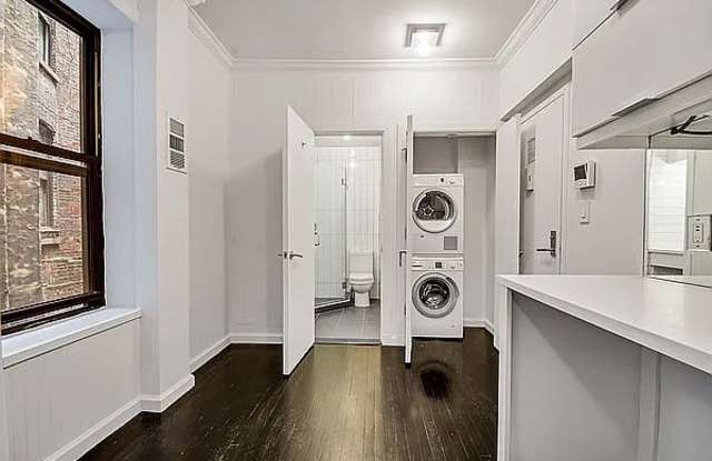 65 Bank St Apt 1 Gallery 3