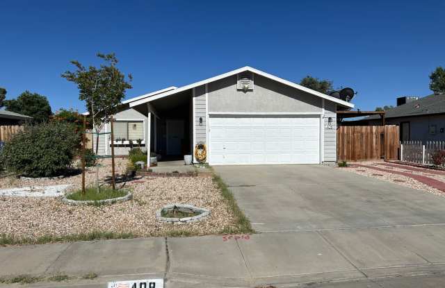3 bed, 2 bath home available for rent 8/6/25! photos photos