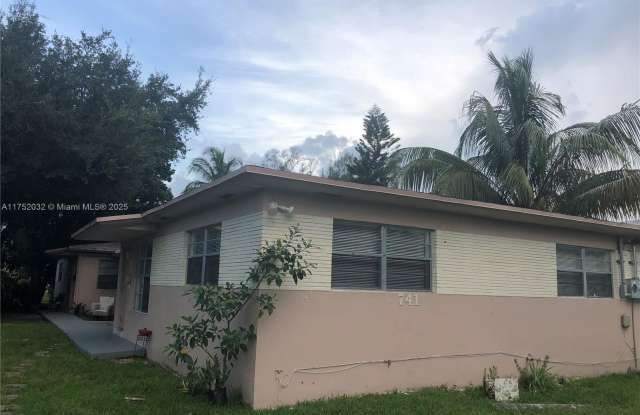 741 SW 6th St - 741 Southwest 6th Street, Hallandale Beach, FL 33009