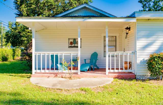 Bright  Comfortable 3 Bed/2.5 Bath Pensacola Home photos photos
