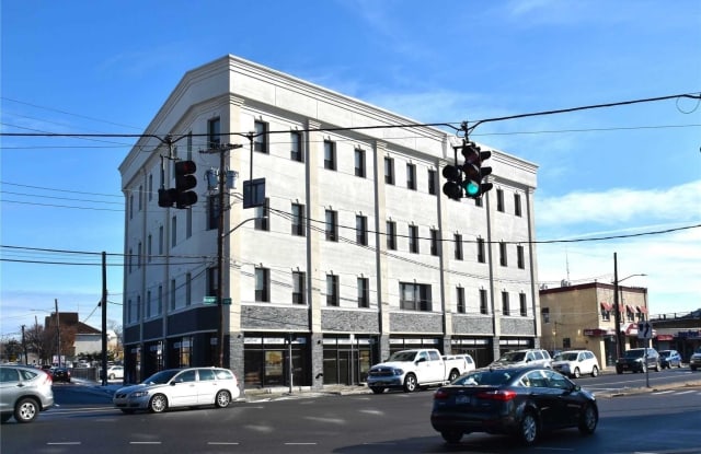 35 Broadway - 35 South Broadway, Hicksville, NY 11801