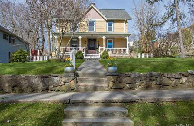 112 Charles Colman Boulevard photos photos