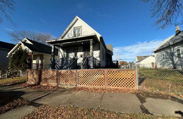 Updated 4BR/1BA Rent to Own Home - 2472 West Lloyd Street, Milwaukee, WI 53205