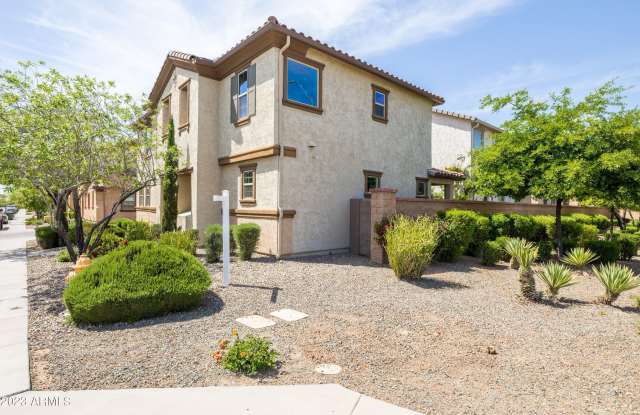 4774 E Tierra Buena Lane Gallery 2
