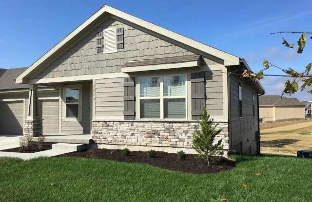 8213 SE Maple Ct Gallery 2