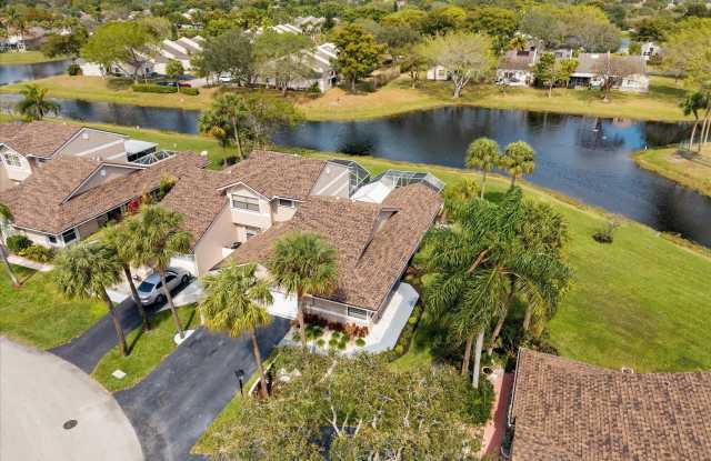 1200 W Lakes Drive photos photos