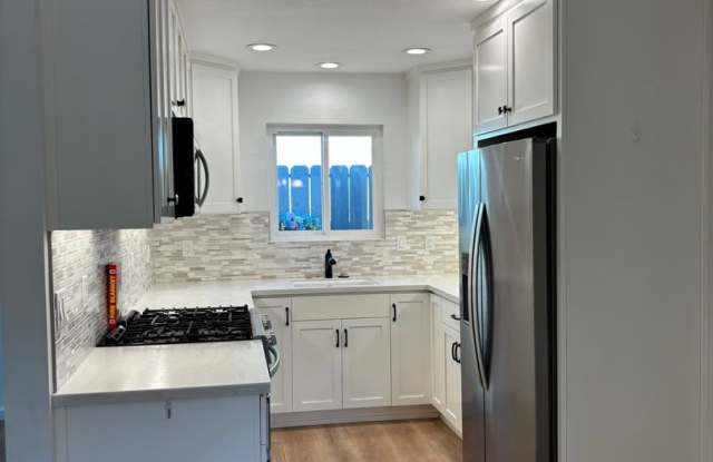 2 Bedroom 1 Bath Move In Ready in Beautiful Sierra Bonita 55+ Community Gallery 4