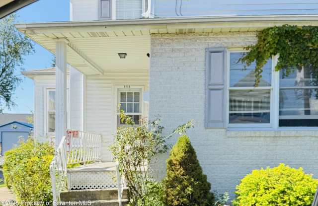 608 Oak Street unit: 1 - 608 Oak Street, Old Forge, PA 18518