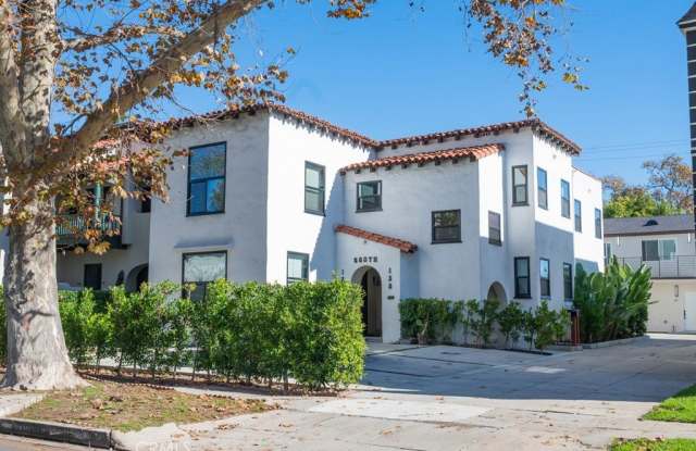 128 S Harper photos photos