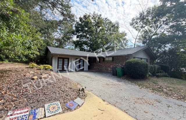 Charming 3 Bedroom Home in the Heart of Vestavia Hills – Newly Updated! Gallery 1