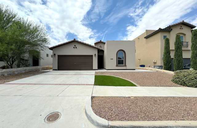 East El Paso 4 bed Refrig A/C photos photos