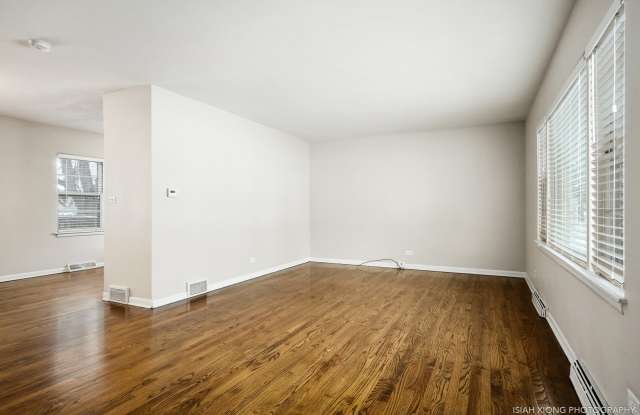 121 Elmwood Drive Gallery 2