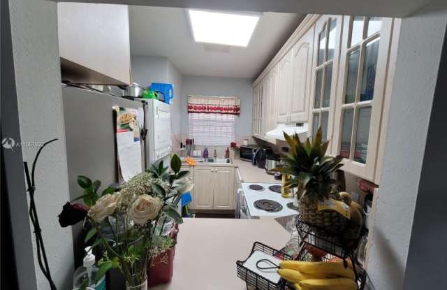 10850 W Flagler St D314-IV Gallery 3