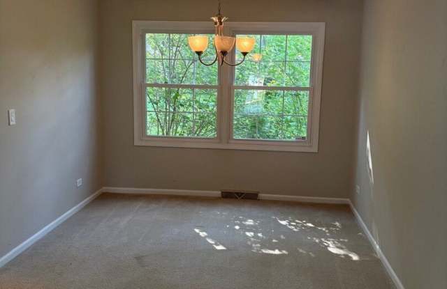 1613 CLYDE Drive Gallery 3