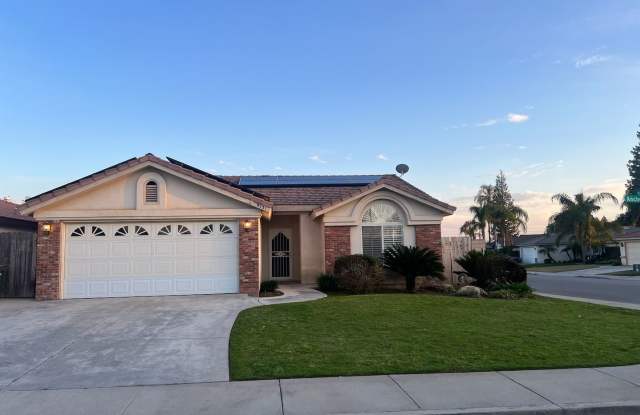 North West Bakersfield Home for Rent with Pool! photos photos