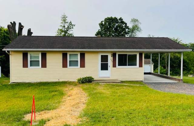Single family home in Timberville photos photos