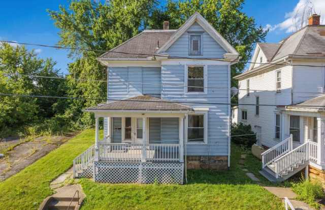 35 W Arch Street - 35 West Arch Street, Mansfield, OH 44902