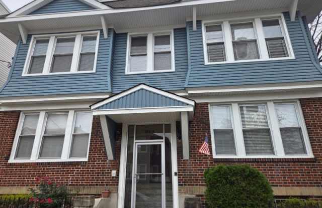 292 Leslie St photos photos 292 Leslie St photos photos