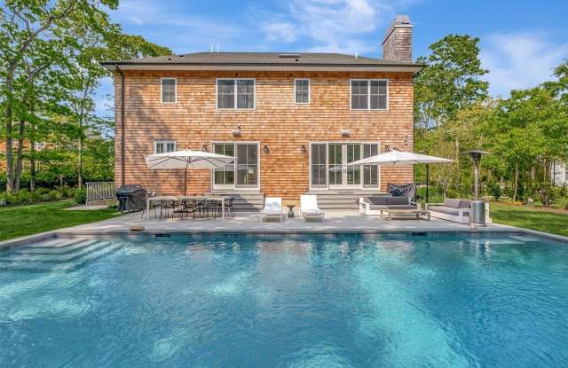 23 Rady Lane - 23 Rady Lane, East Quogue, NY 11942