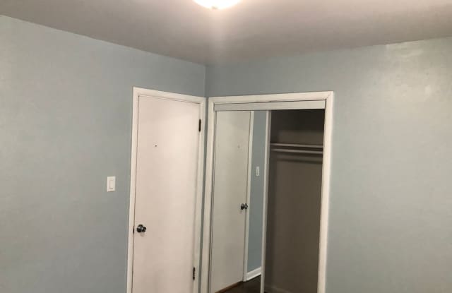 741 Hovey St. photos photos