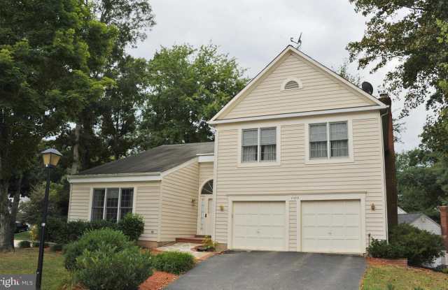 8659 POHICK FOREST CT - 8659 Pohick Forest Court, Newington Forest, VA 22153