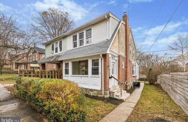 10 W JEFFERSON Street - 10 West Jefferson Street, Media, PA 19063