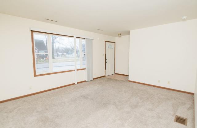 2 bedroom / 1.5 bathroom Townhome in Chesterton photos photos