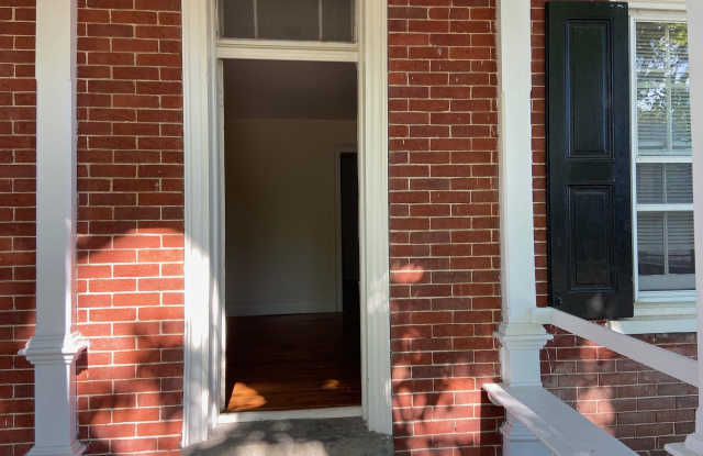 1711 BRIDGE Lane Gallery 4