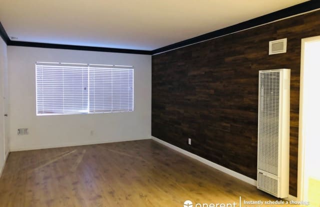 18 Westminster Ave - 18 E Westminster Ave, Los Angeles, CA 90291