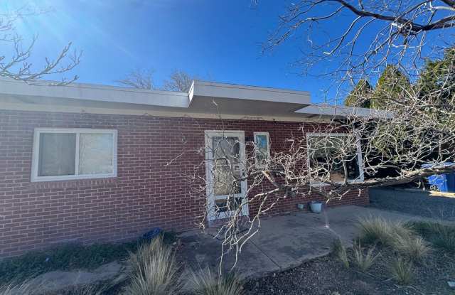 Great Location 2 Bed 1 Bath! photos photos Great Location 2 Bed 1 Bath! photos photos