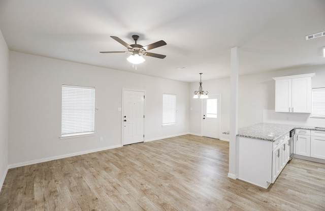 100 N Park Court Gallery 3
