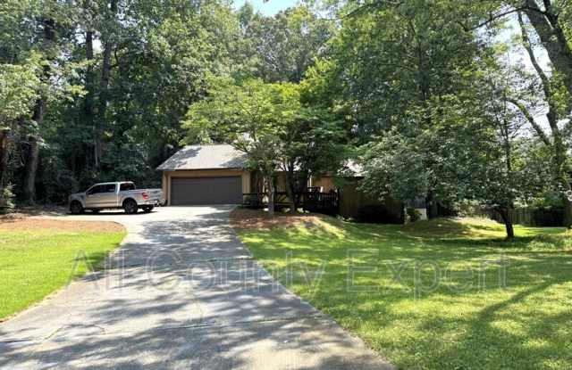 1302 Colony Drive Gallery 2