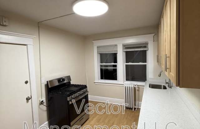 173 Elm Street - B32 photos photos