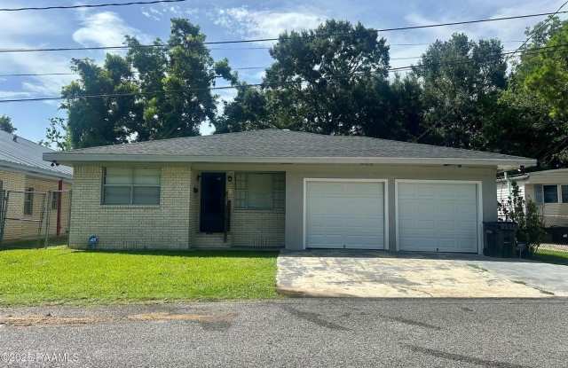 134 Barton Place photos photos