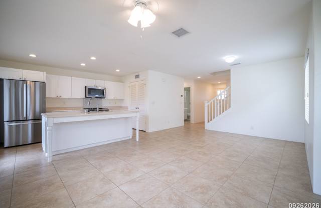 Available now!  Hoakalei-Kuapapa 4 bdrm/3 bath in Ewa Beach Gallery 3