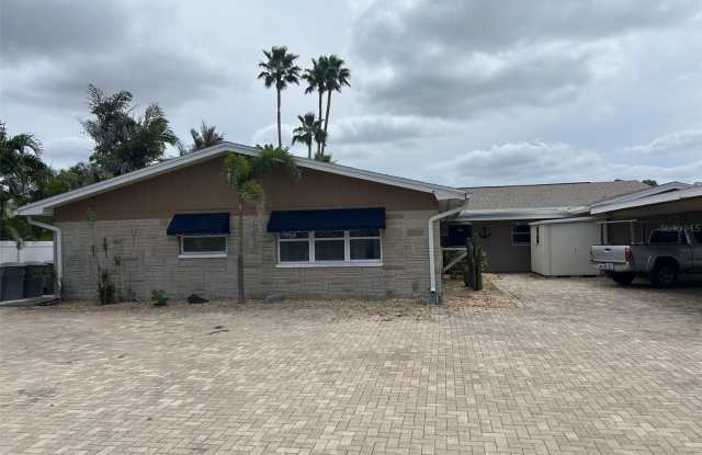 365 CAPRI BOULEVARD photos photos
